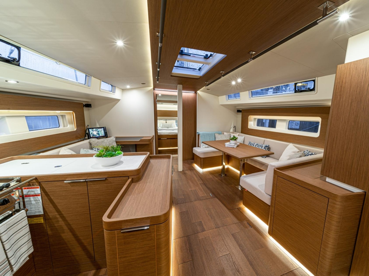 Photo #4 - Beneteau 54 (Eve One) en Trogir - 20696