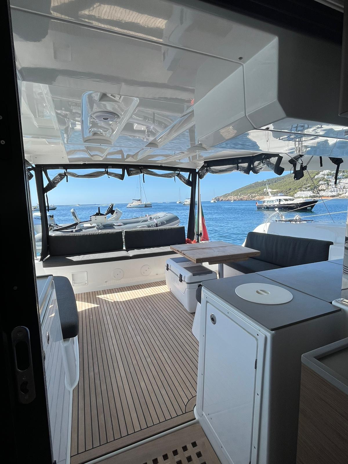 Photo #14 - Lagoon 46 (Keep) in Sant Antoni de Portmany - 61324