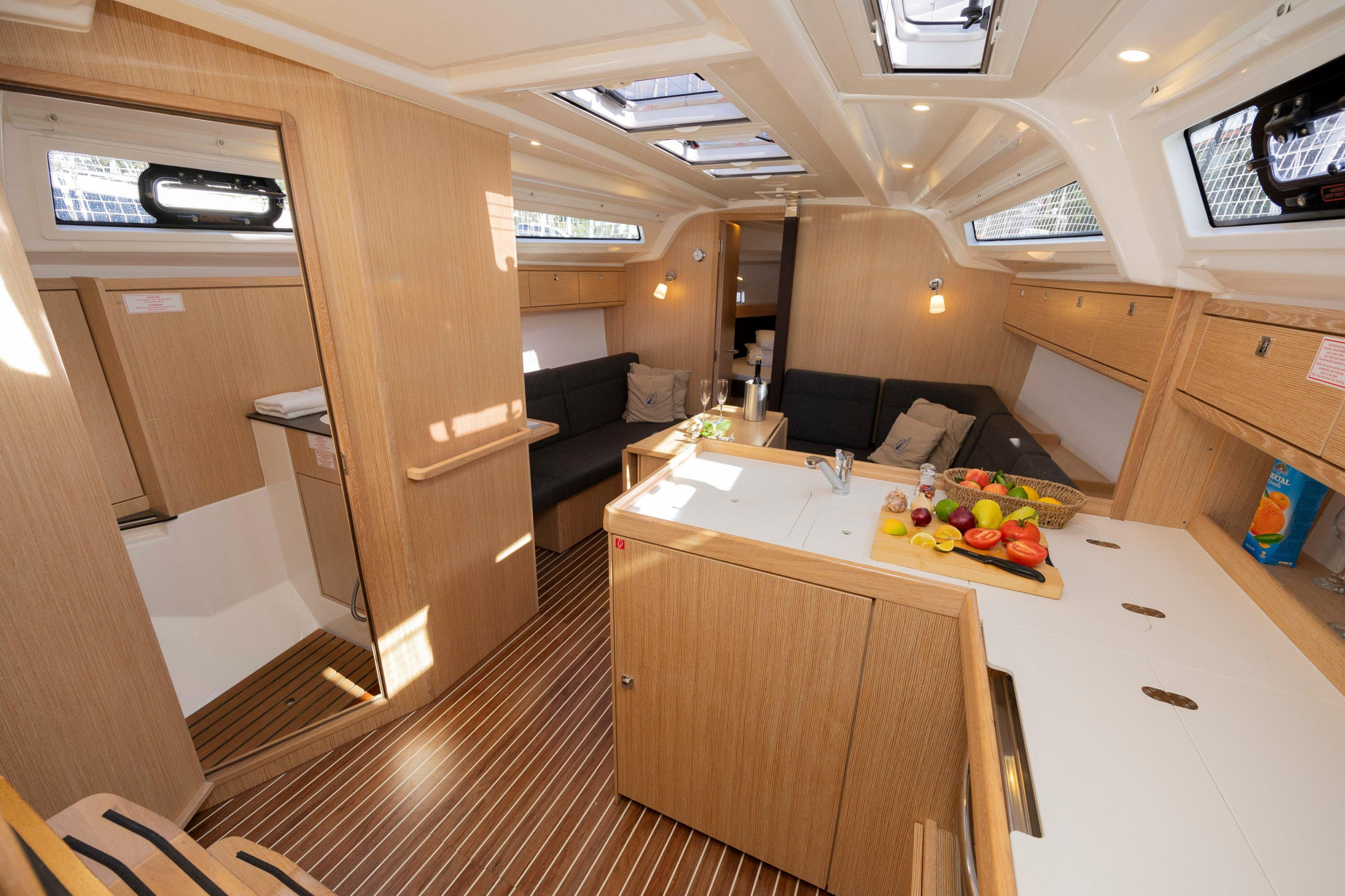 Photo #41 - Bavaria Cruiser 37 Style (FORTUNATA) in Zara - 18356