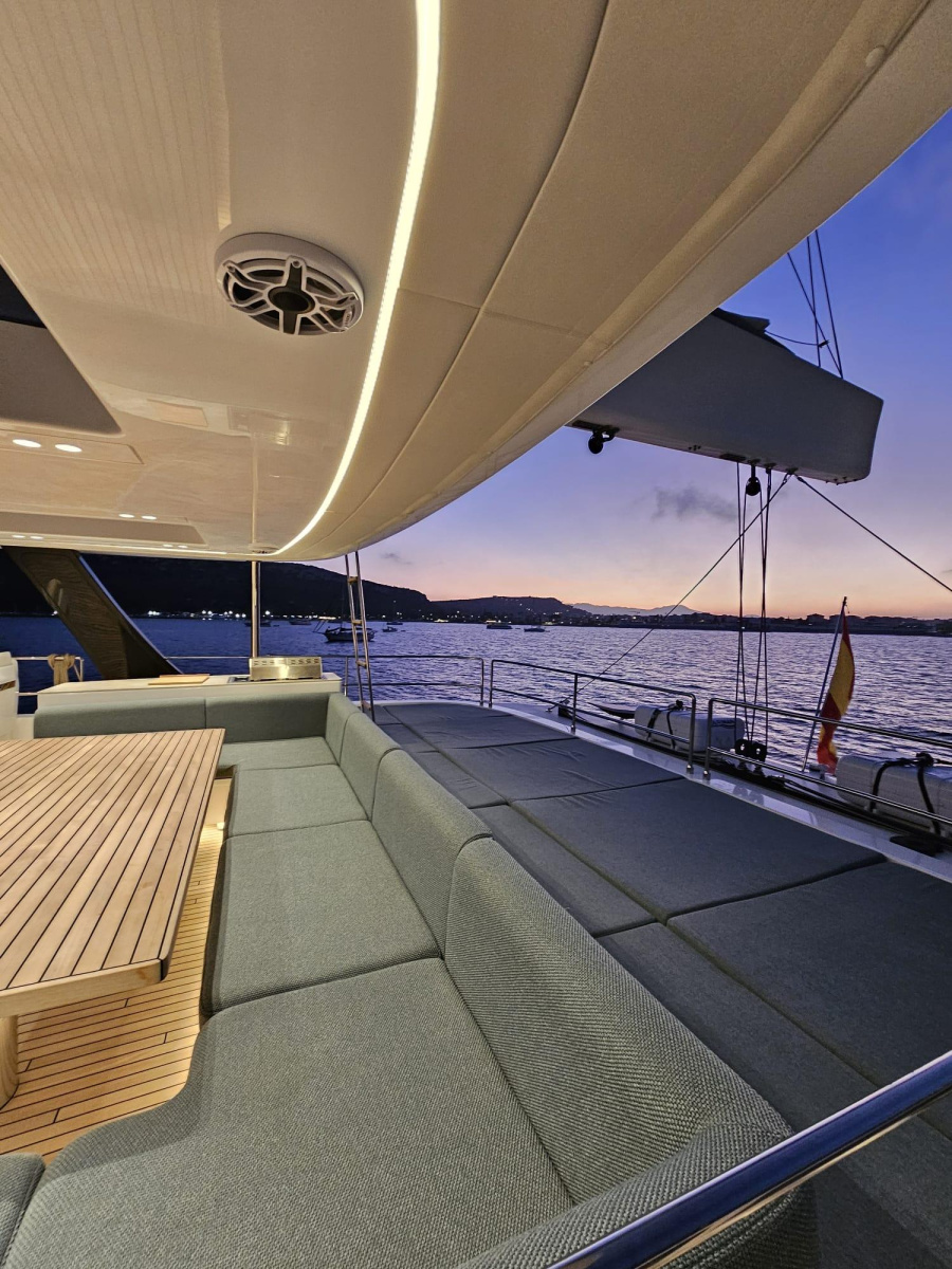 Photo #4 - Sunreef 80 (ENTRE 4) in Sant Antoni de Portmany - 20981