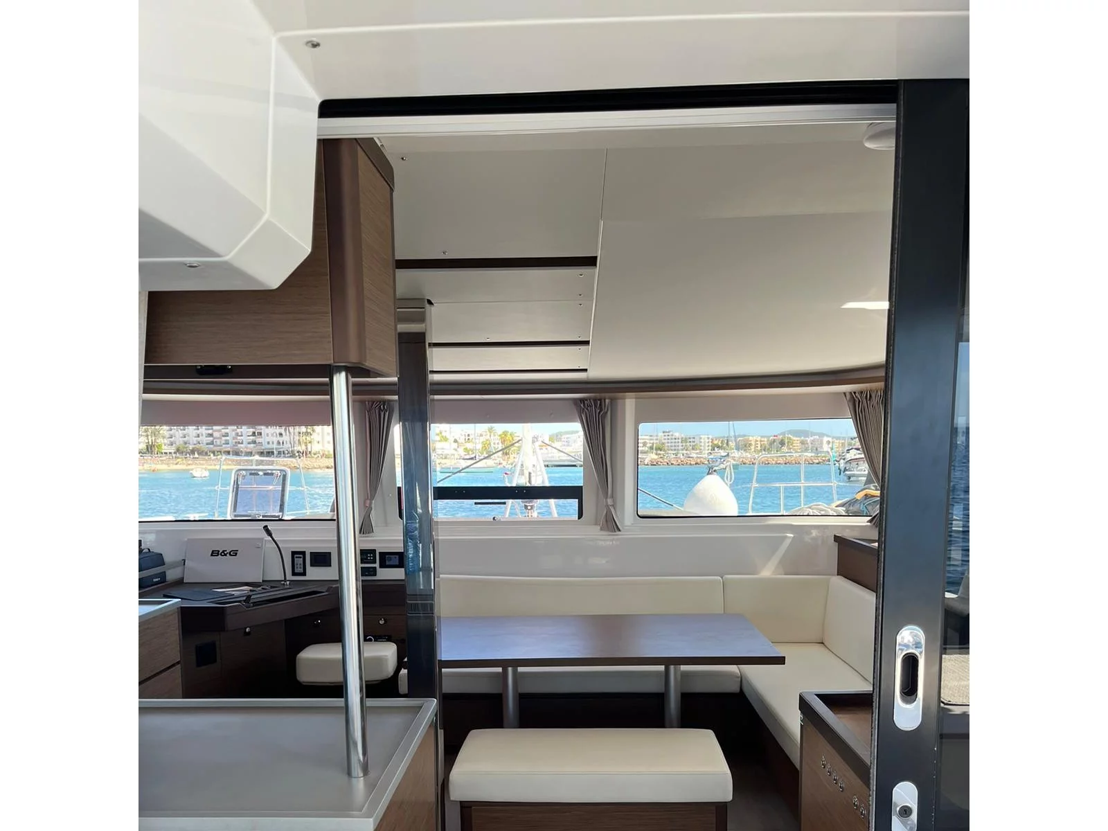 Lagoon 46 (Keep) Interior image - 11