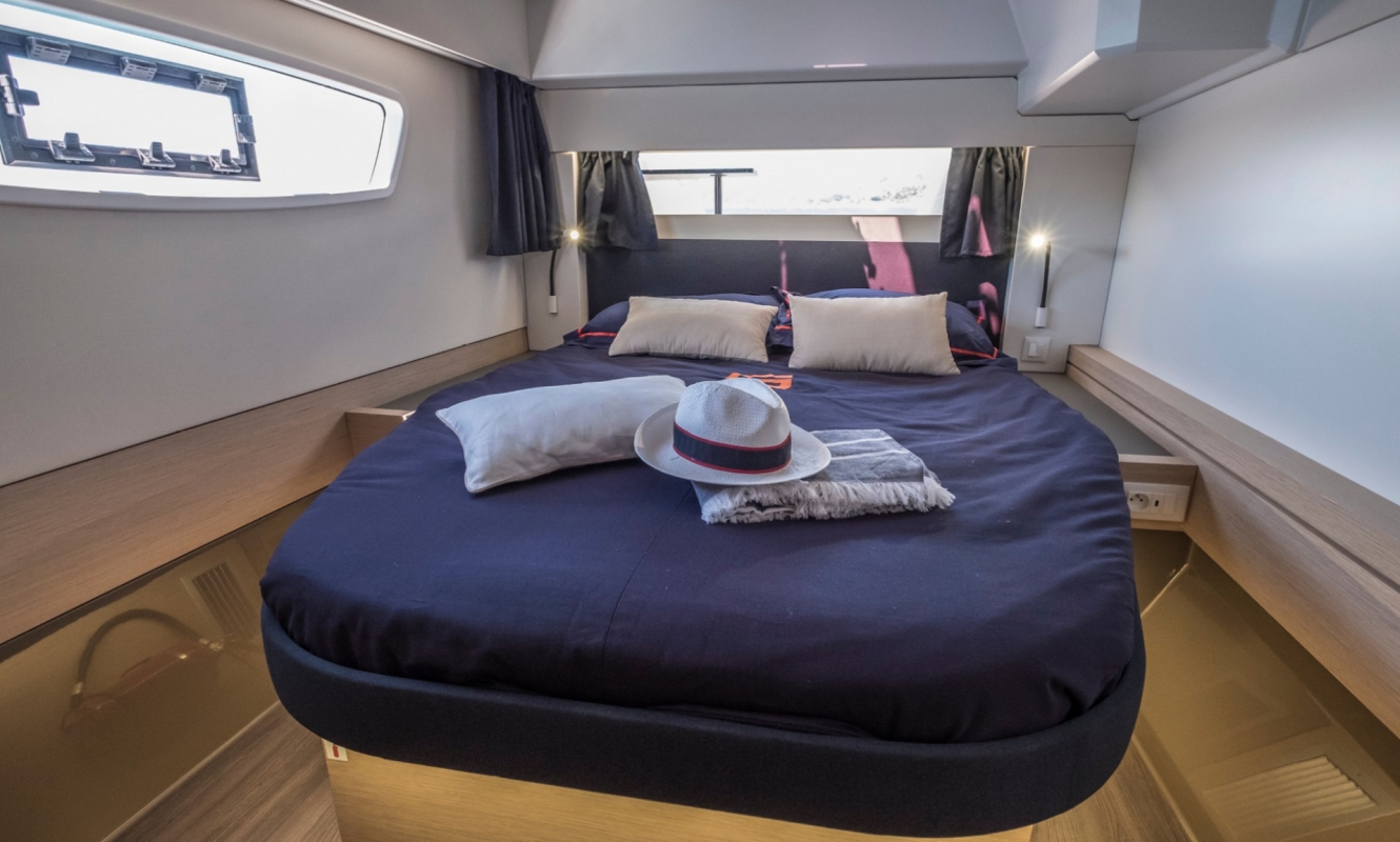 Photo #34 - Fountaine Pajot Astréa 42 (Sirius 1) in Marmaris - 20824