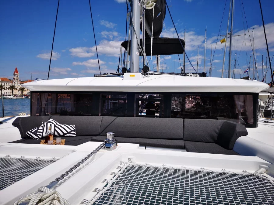 Lagoon 450 Fly (CARMELA)  - 1