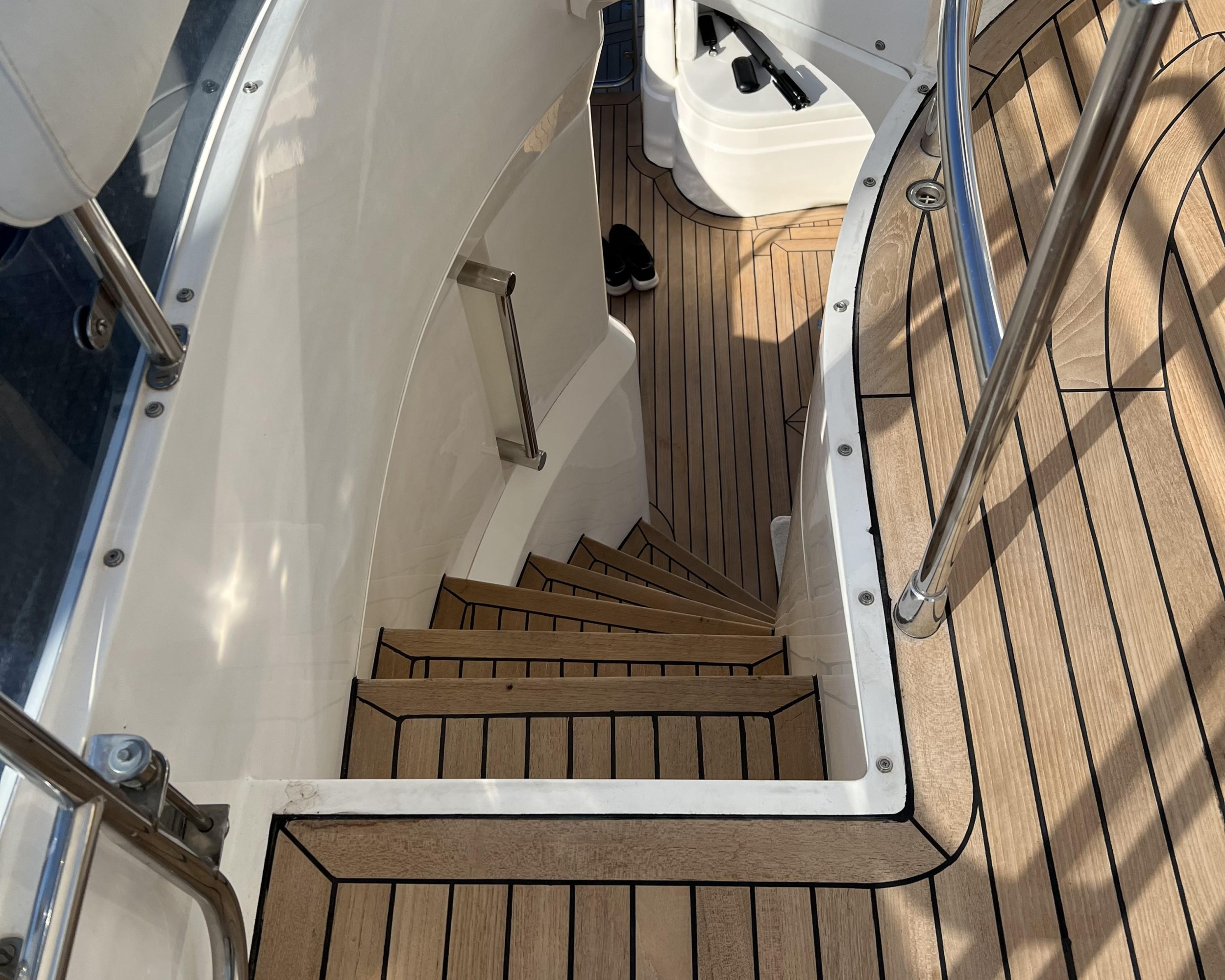 Photo #24 - Fairline Squadron 52 (Bliss) in Athens - 20876