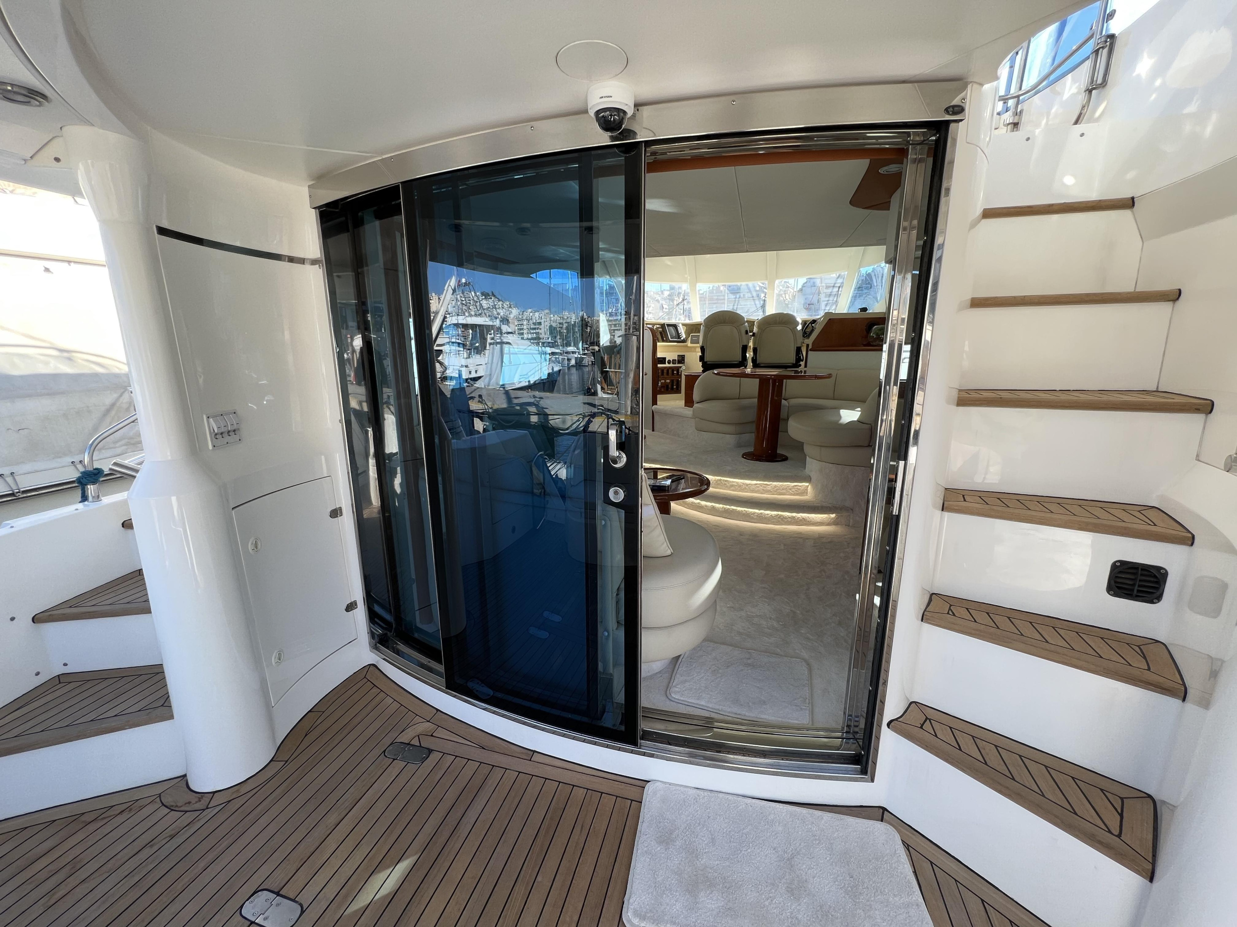 Photo #21 - Fairline Squadron 52 (Bliss) in Athens - 20876