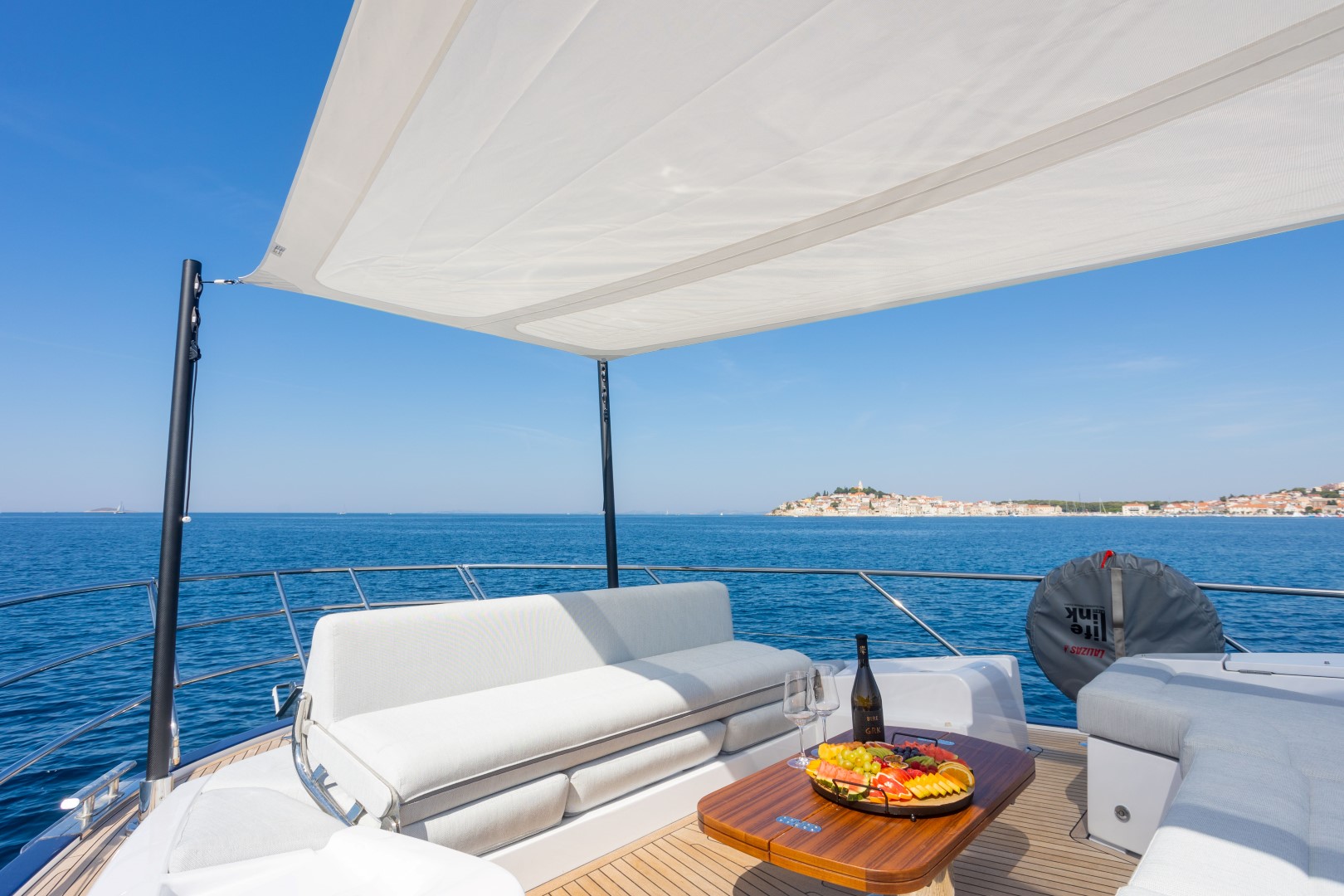 Photo #18 - Azimut 60 (GENESIS) in Primosten - 20909