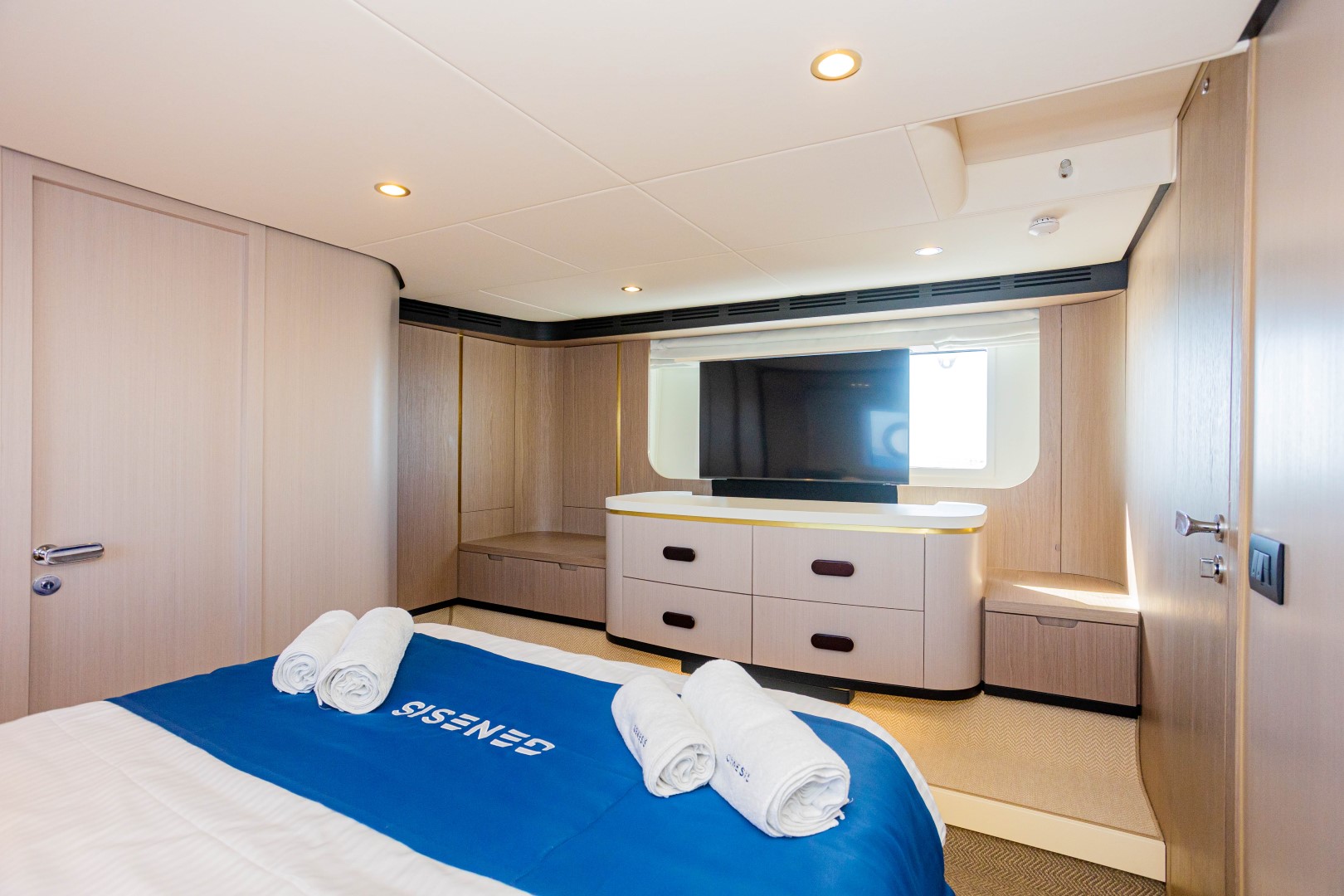 Photo #24 - Azimut 60 (GENESIS) in Primosten - 20909