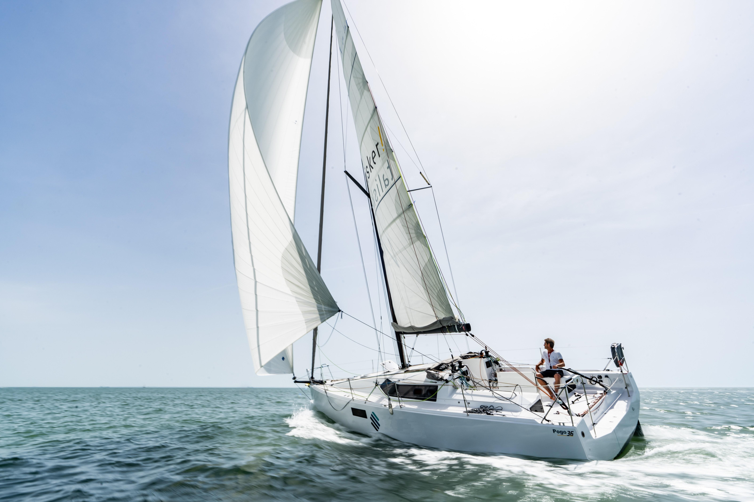 Photo #6 - Pogo 36 (SHOULD I GO) en La Rochelle - 20894