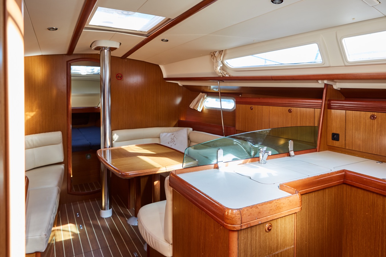 Photo #14 - Sun Odyssey 39i (BBCAP) in Vigo - 4234