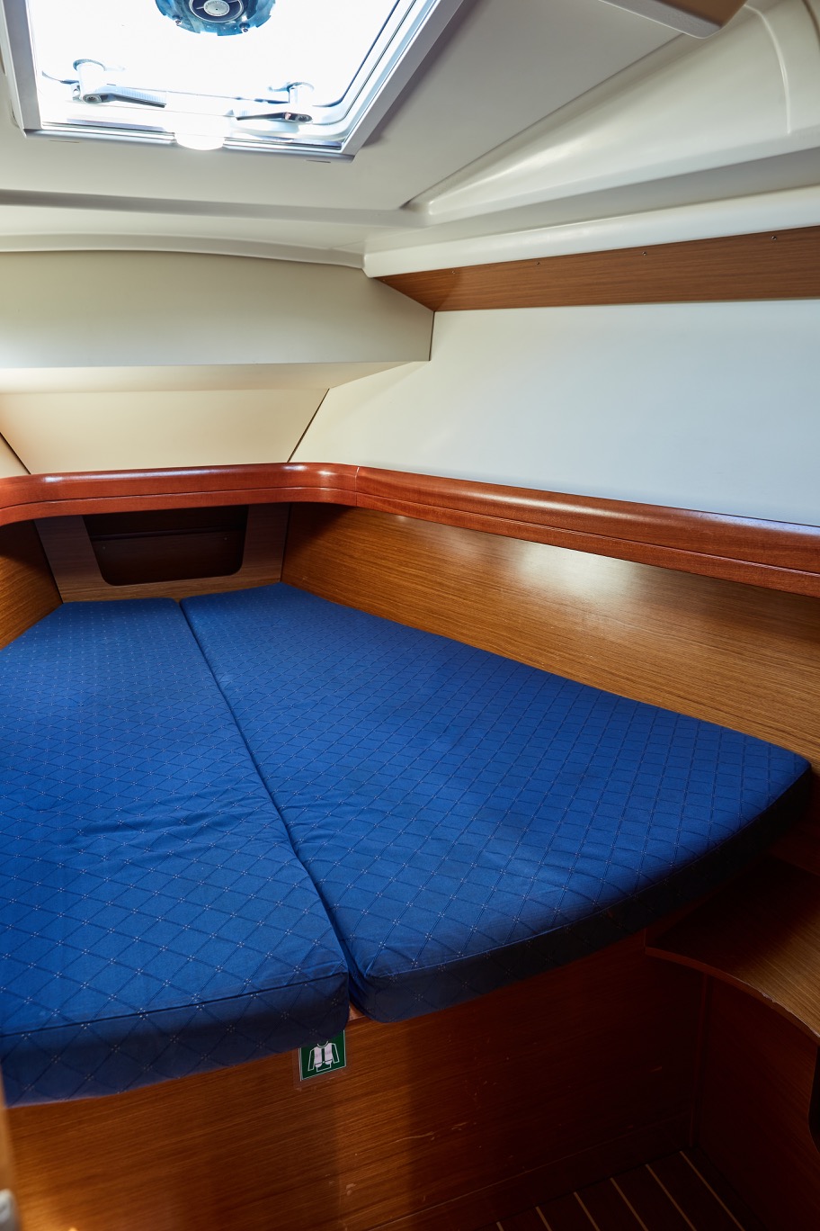 Photo #4 - Sun Odyssey 39i (BBCAP) in Vigo - 4234