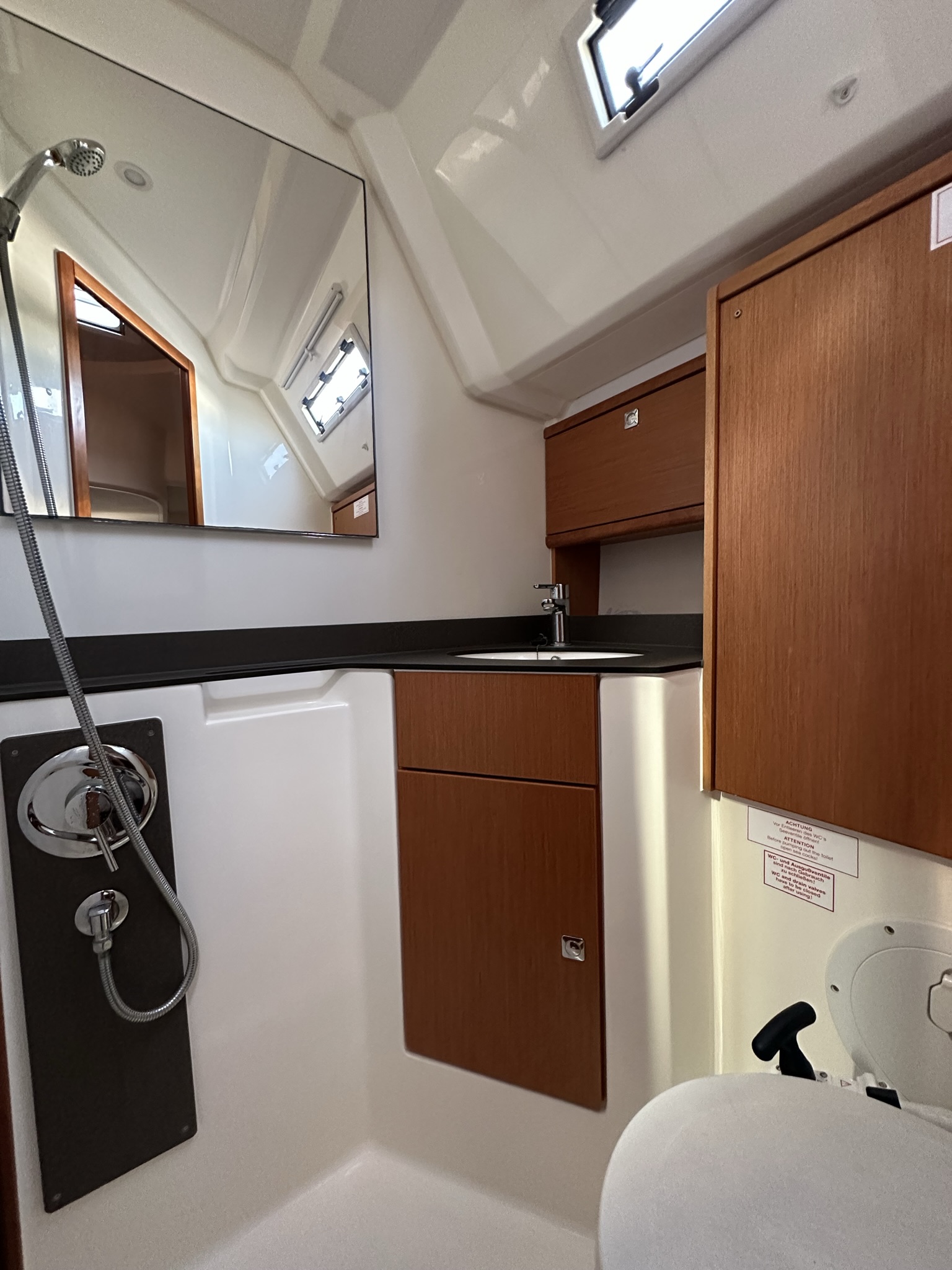 Photo #8 - Bavaria Cruiser 46 (Spectra) in Drage - 14256
