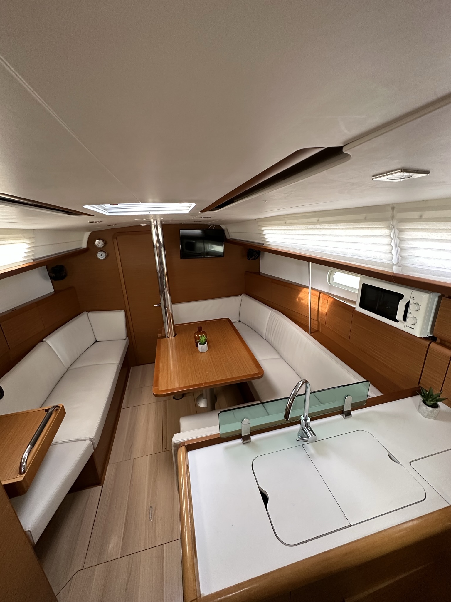 Photo #6 - Sun Odyssey 389 (Freddie) en Drage - 8615
