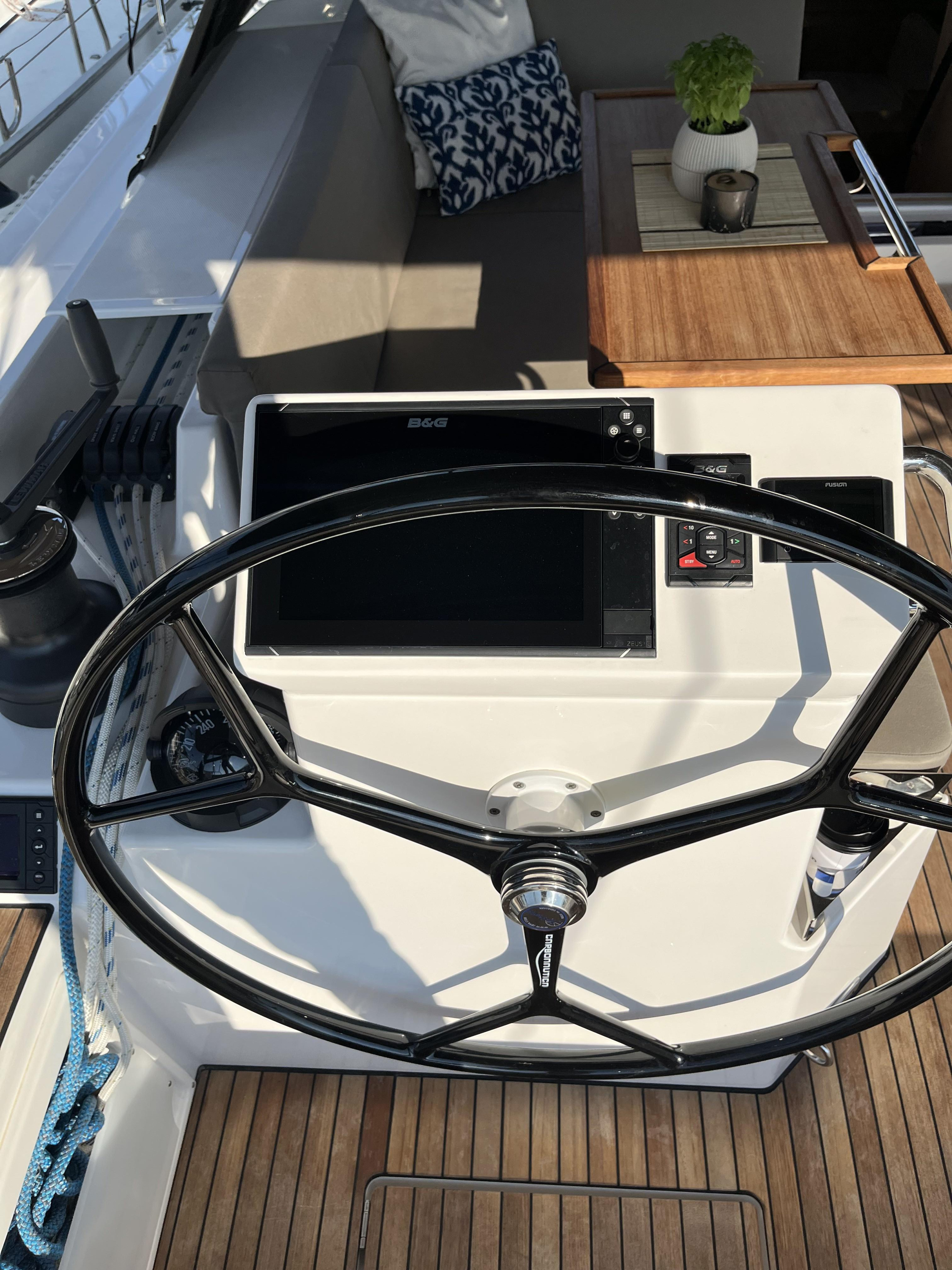 Photo #2 - Bavaria C50 Style (Vela) in Volos - 20952