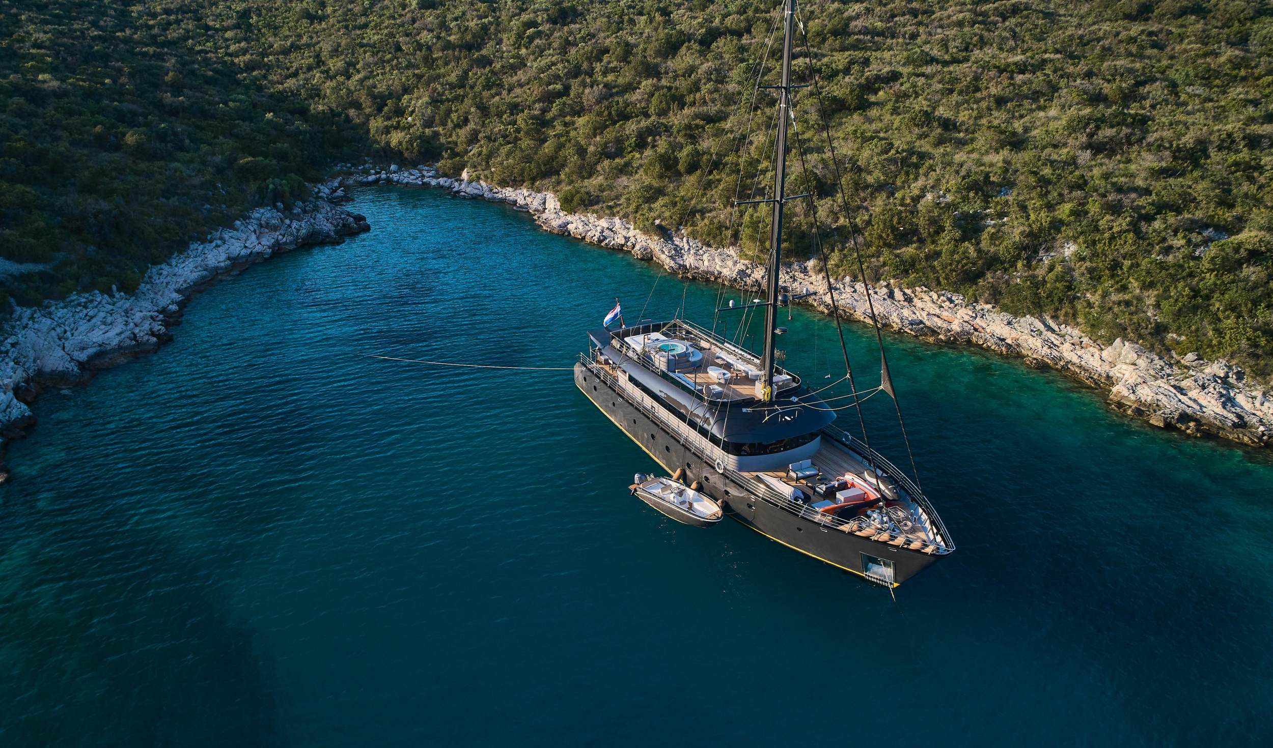 Photo #113 - Luxury Sailing Yacht Rara Avis (Rara Avis) en Split - 8692