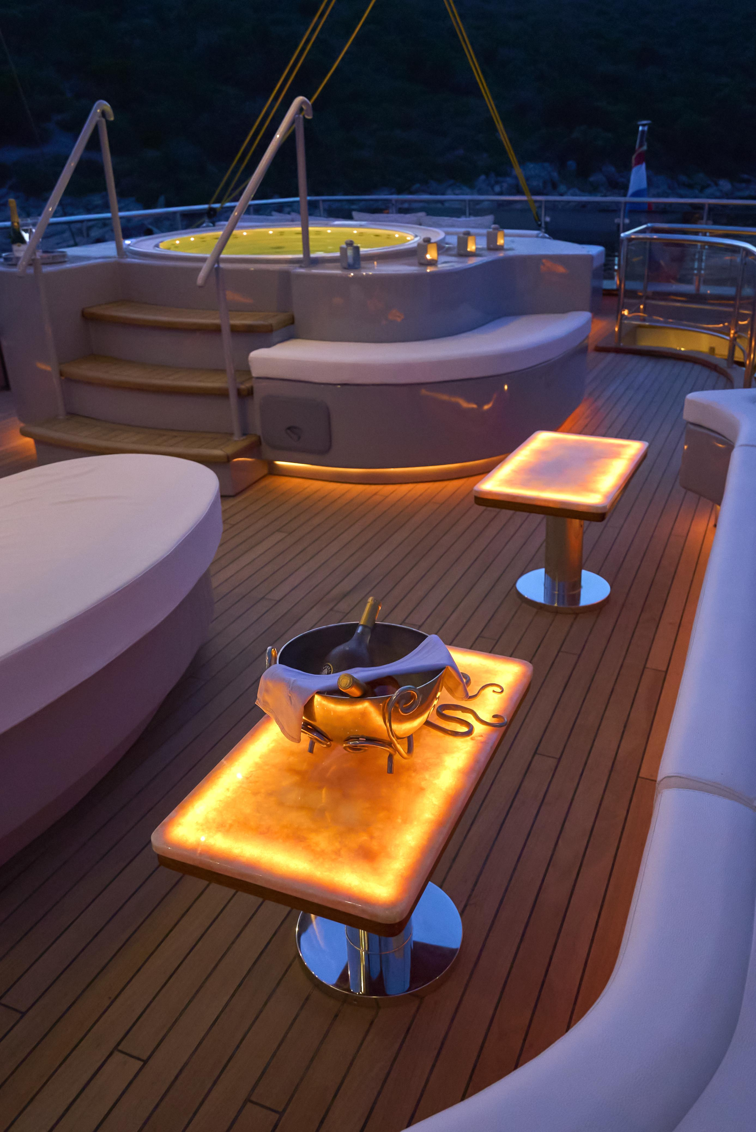 Photo #91 - Luxury Sailing Yacht Rara Avis (Rara Avis) en Split - 8692