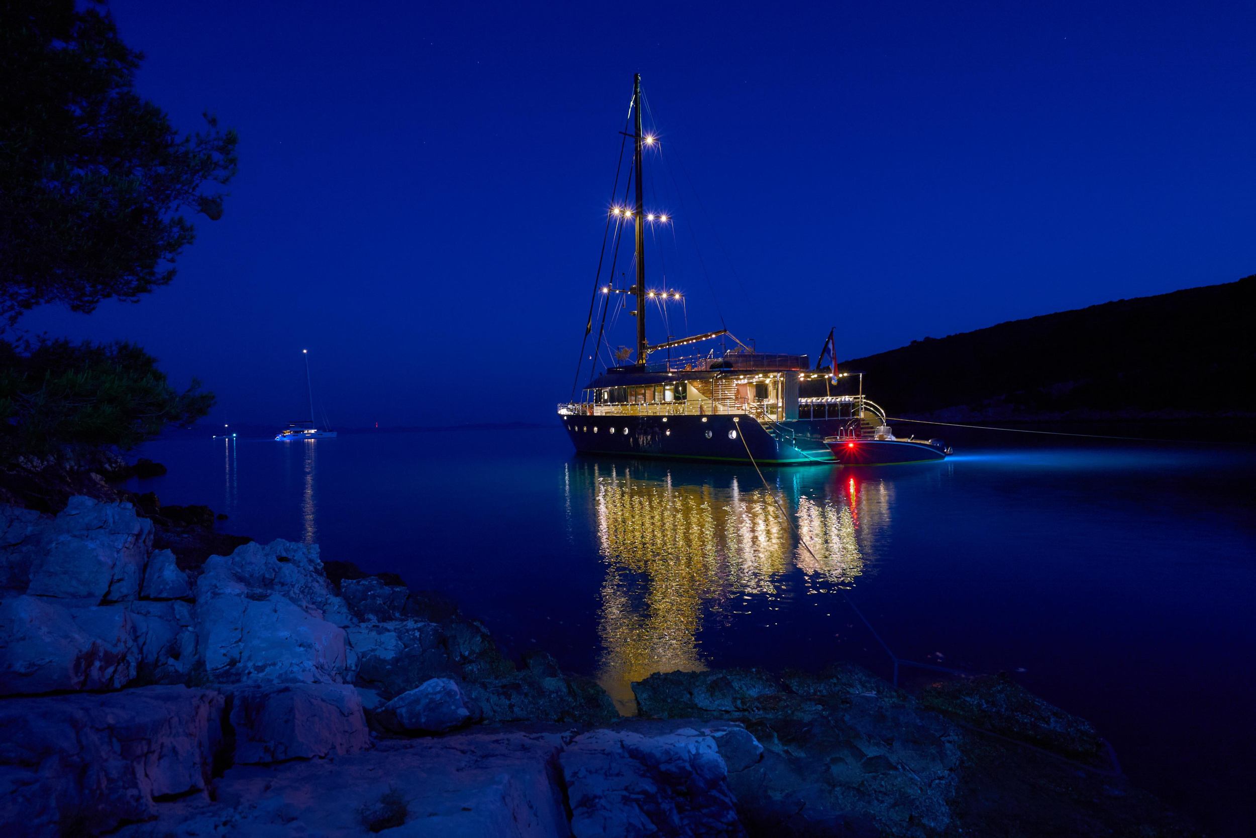 Photo #119 - Luxury Sailing Yacht Rara Avis (Rara Avis) en Split - 8692