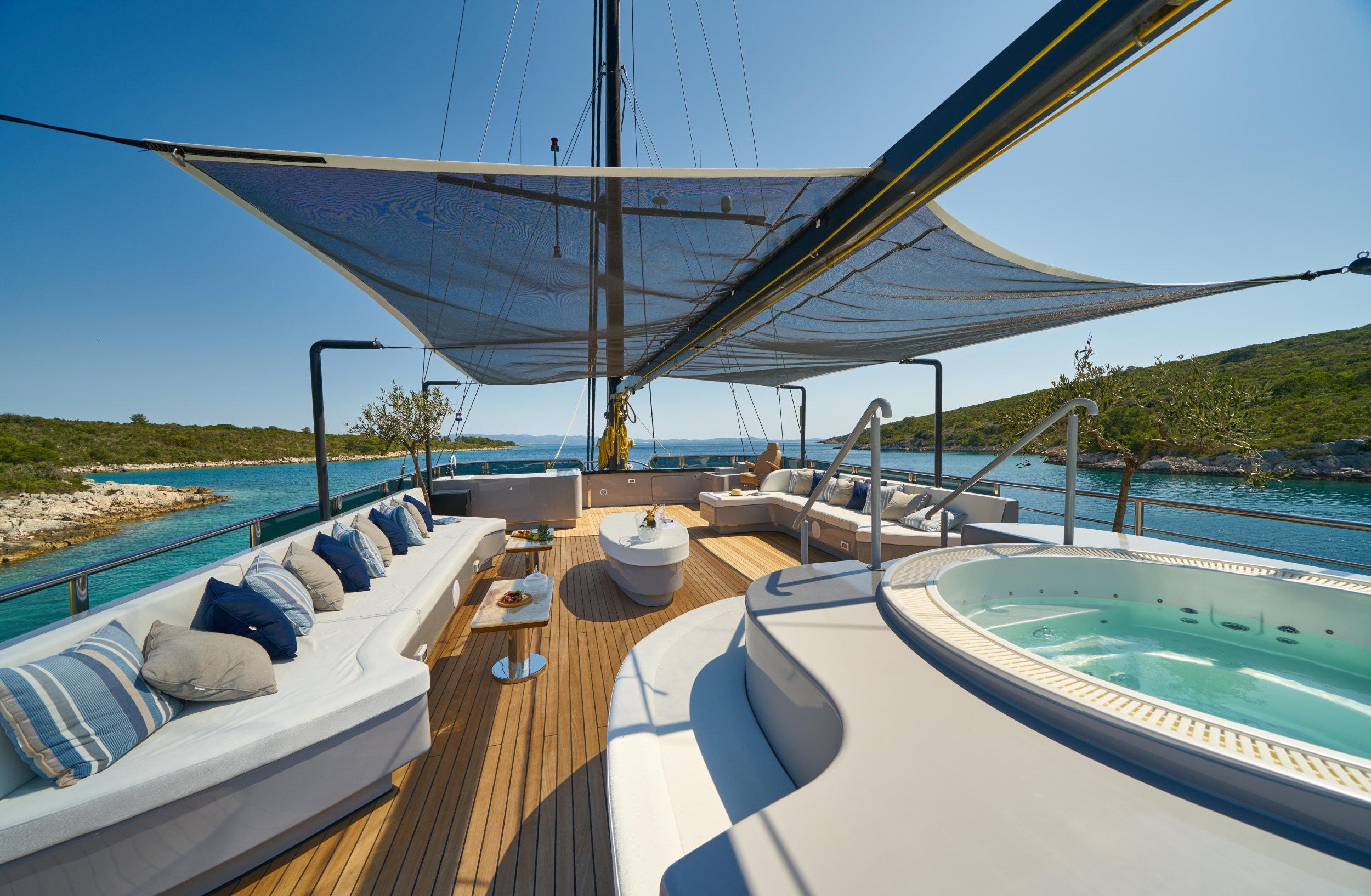 Photo #60 - Luxury Sailing Yacht Rara Avis (Rara Avis) en Split - 8692