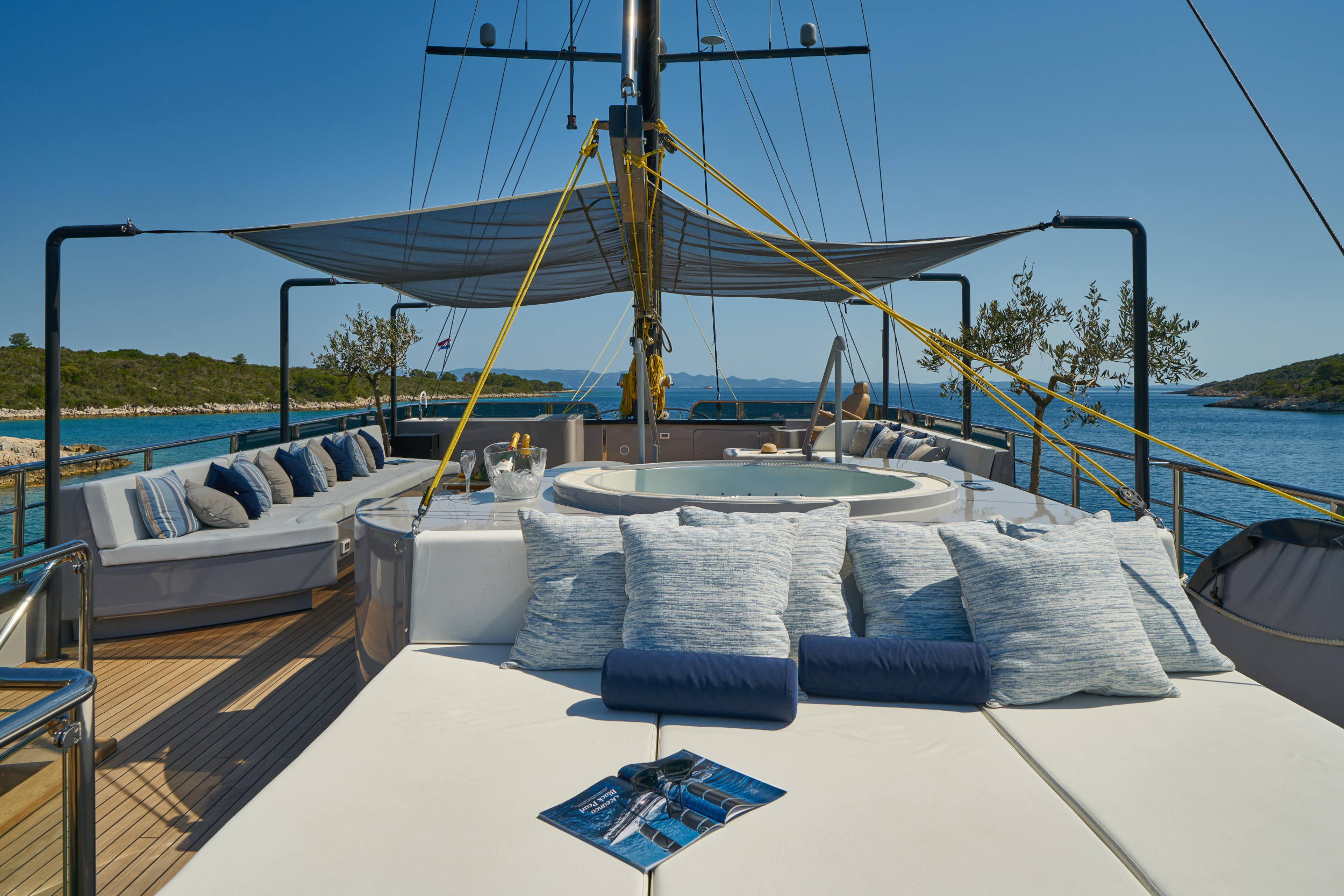 Photo #118 - Luxury Sailing Yacht Rara Avis (Rara Avis) en Split - 8692