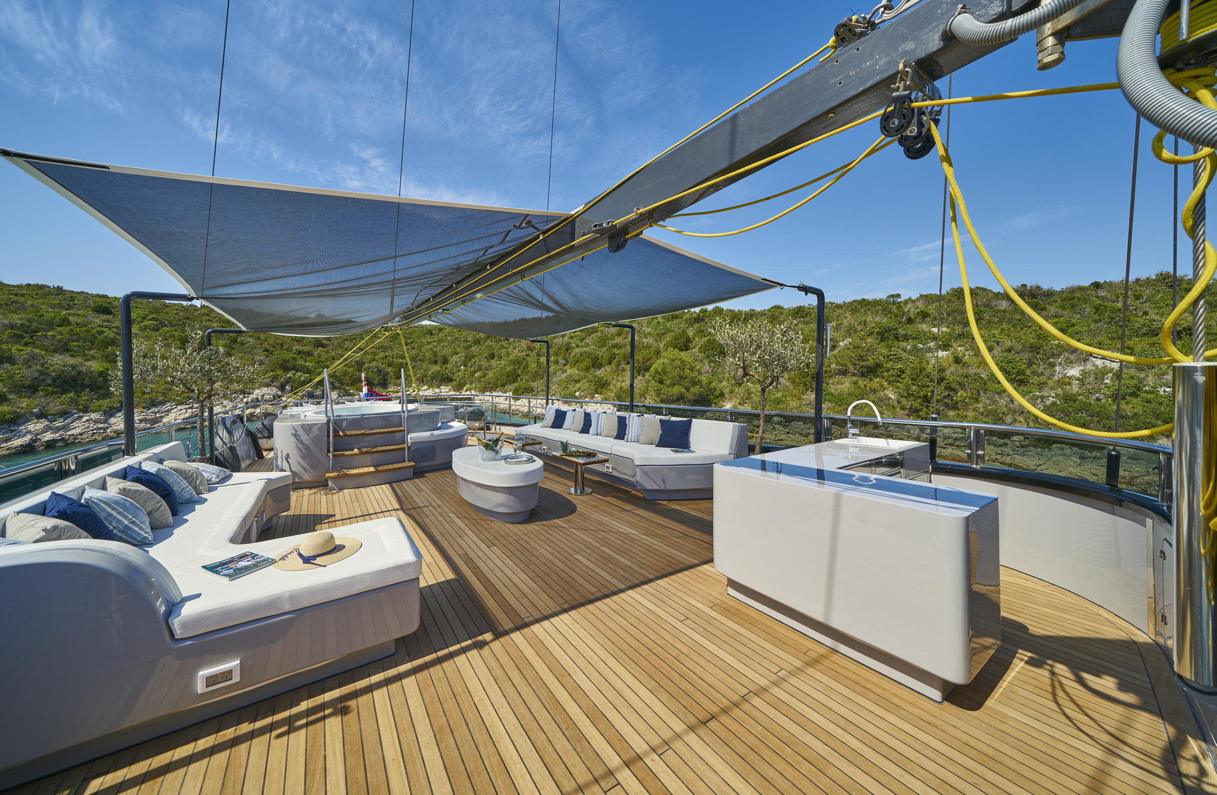 Photo #41 - Luxury Sailing Yacht Rara Avis (Rara Avis) en Split - 8692