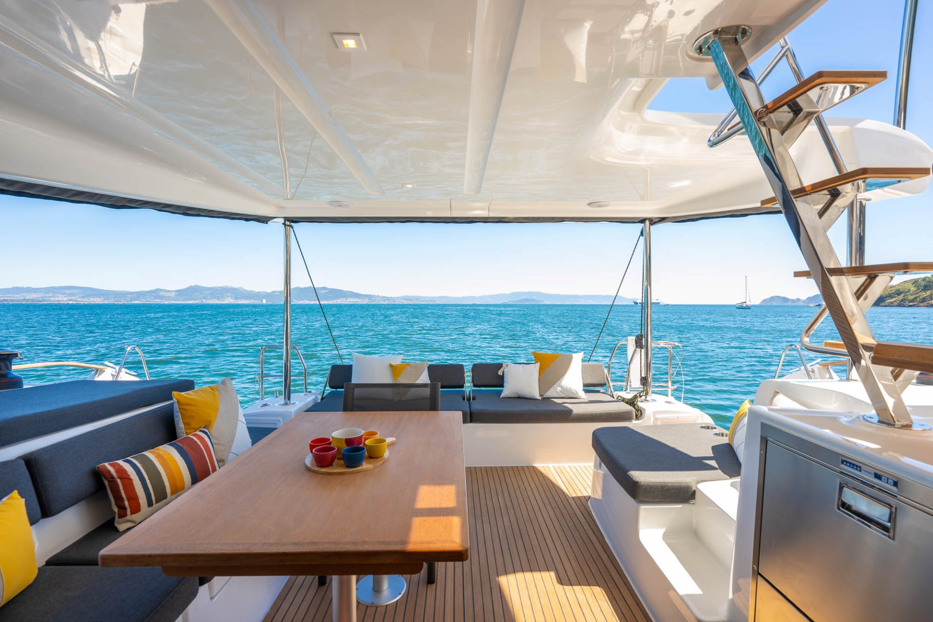 Photo #8 - Lagoon 43 (WHITE PEARL) in Sant Antoni de Portmany - 23745