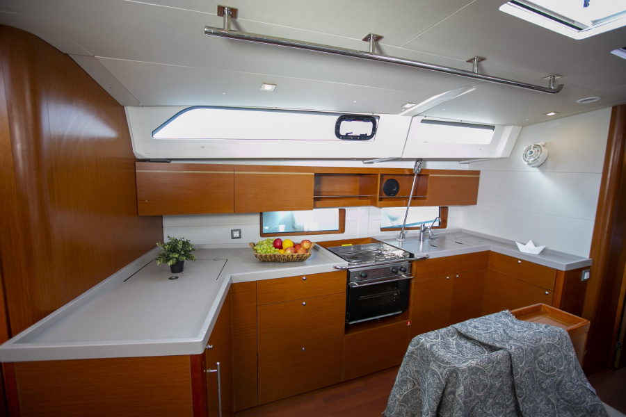 Photo #6 - Beneteau Oceanis 46.1 (Kos 46.3) in Volos - 16991