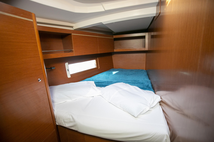 Photo #9 - Beneteau Oceanis 46.1 (Kos 46.3) in Volos - 16991