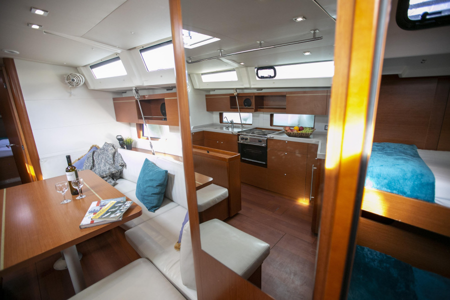 Photo #4 - Beneteau Oceanis 46.1 (Kos 46.3) in Volos - 16991