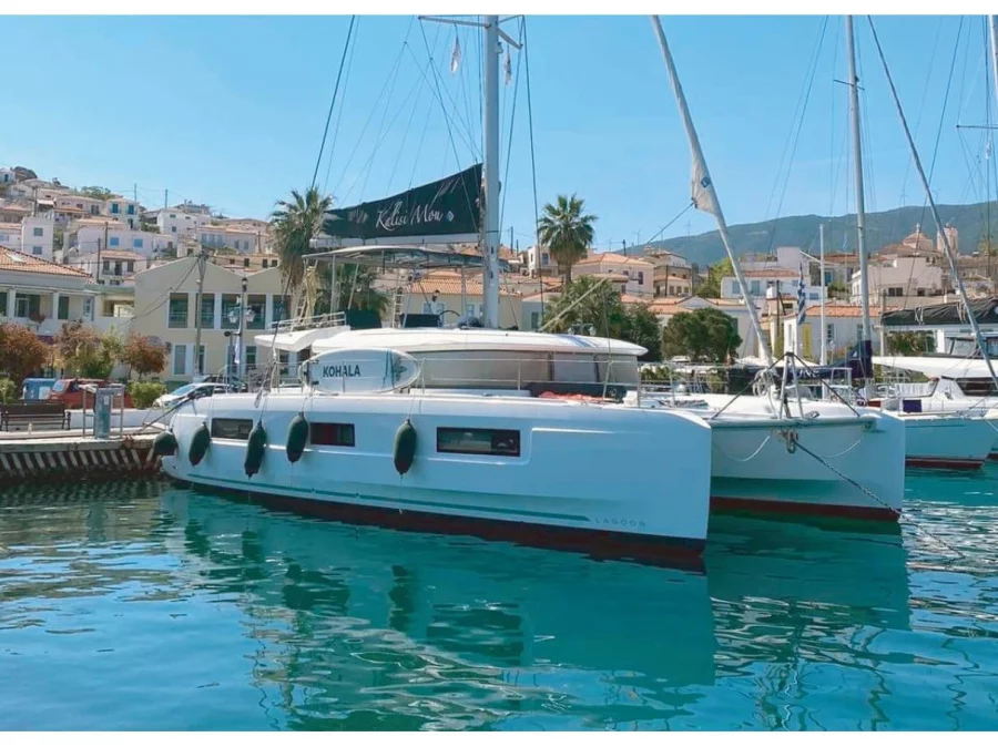 Lagoon 46 (KALISI MOU (air condition, generator, water maker)    _Skippered Only_) Main image - 0
