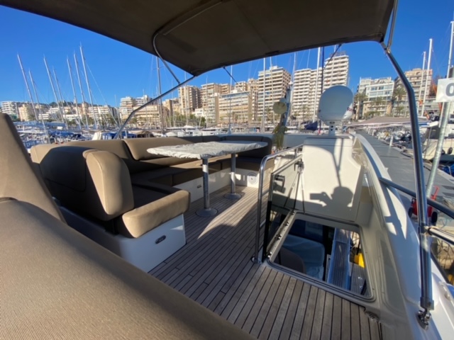 Photo #31 - Bavaria Virtess 420 Fly (Mia Sophie) en Palma - 20622