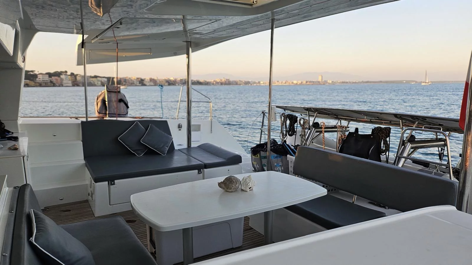 Lagoon 450 Fly (--Watermaker-SolarPanel) (Corona Borealis)  - 15