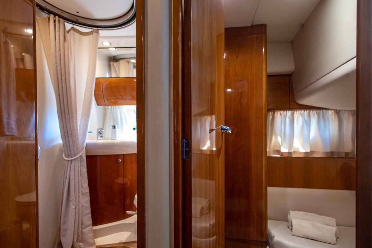 Photo #16 - Princess 45 (Carina) in Athen - 21107