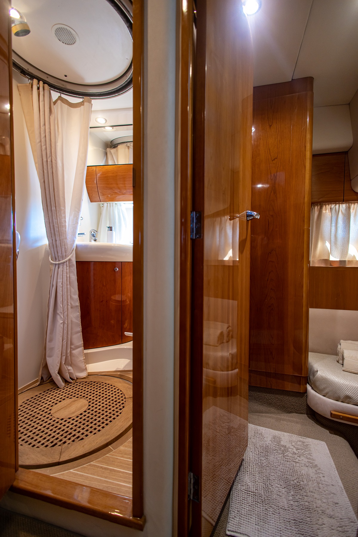 Photo #9 - Princess 45 (Carina) in Athen - 21107