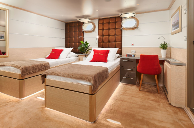 Photo #18 - Motoryacht Queen Eleganza (Queen Eleganza) en Split - 21036