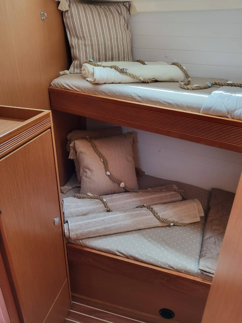 Photo #39 - Bavaria Cruiser 50 (Bela Vila) in Athen - 21172