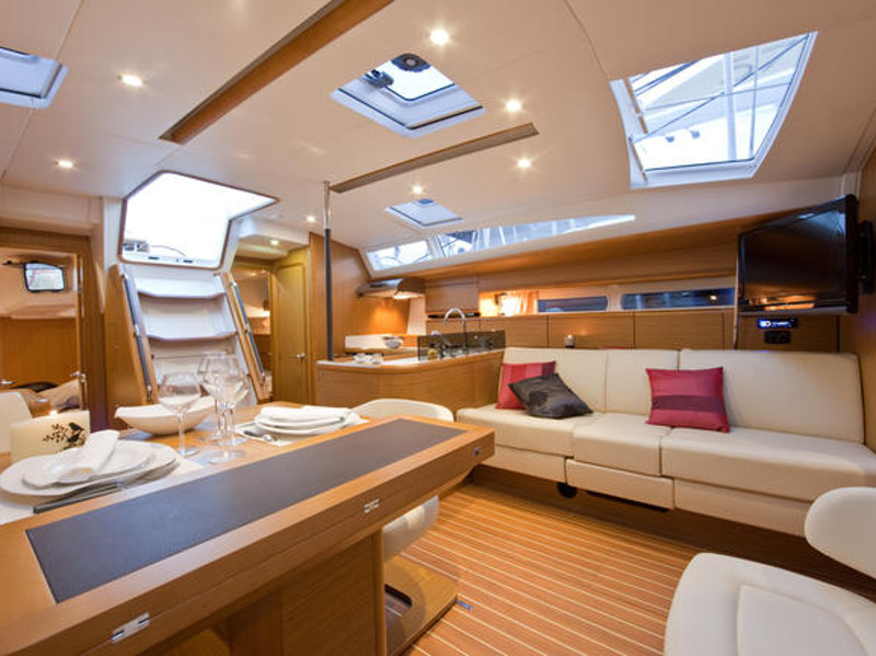Photo #2 - Jeanneau 53 (Christianna 12) in Atene - 13429