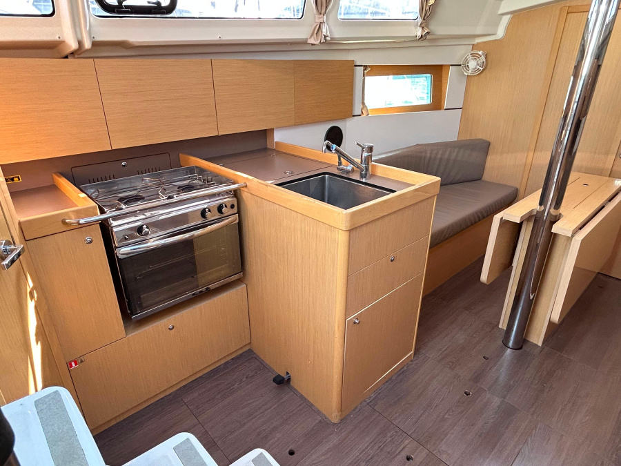 Photo #17 - Oceanis 35.1 (Altamarea) en Capo d'Orlando - 21127
