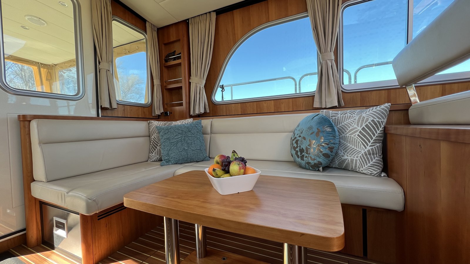 Photo #10 - Linssen Grand Sturdy 40.0 Sedan (Liberty) in Friezenwijk - 21245