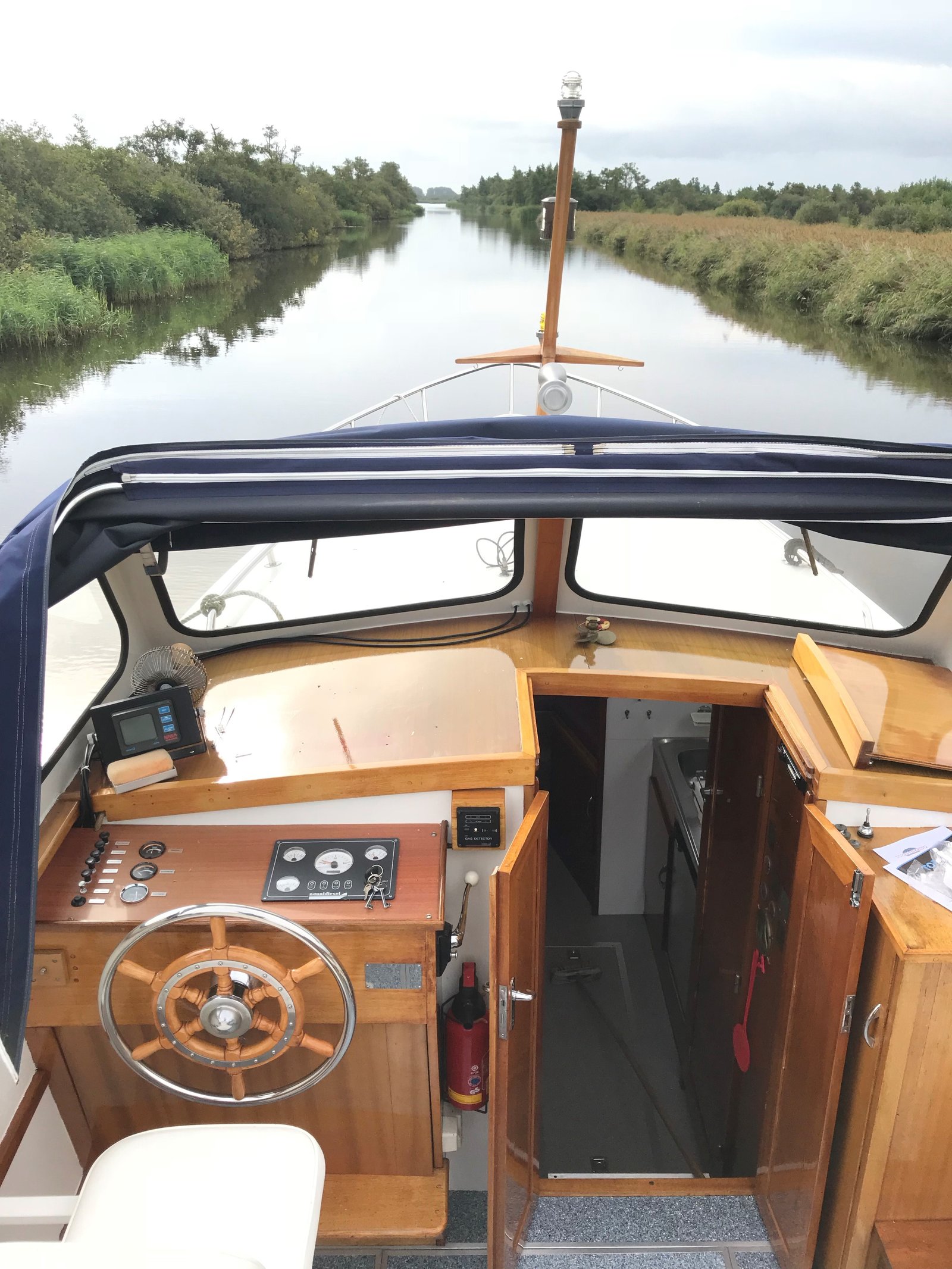 Photo #10 - Boarnkruiser 920 (Myrthe) en Friezenwijk - 9251