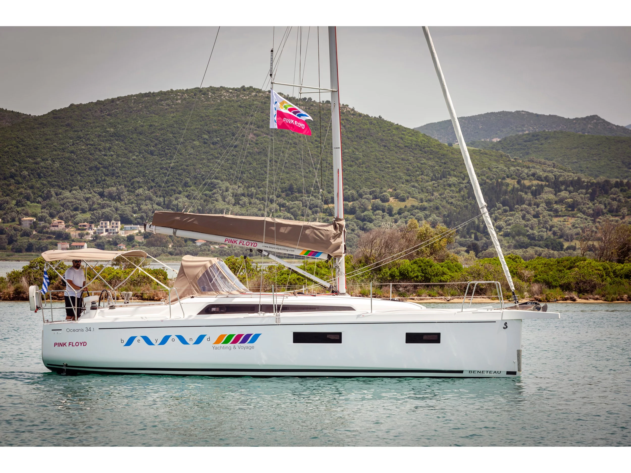 Oceanis 34.1 (Pink Floyd) Main image - 0