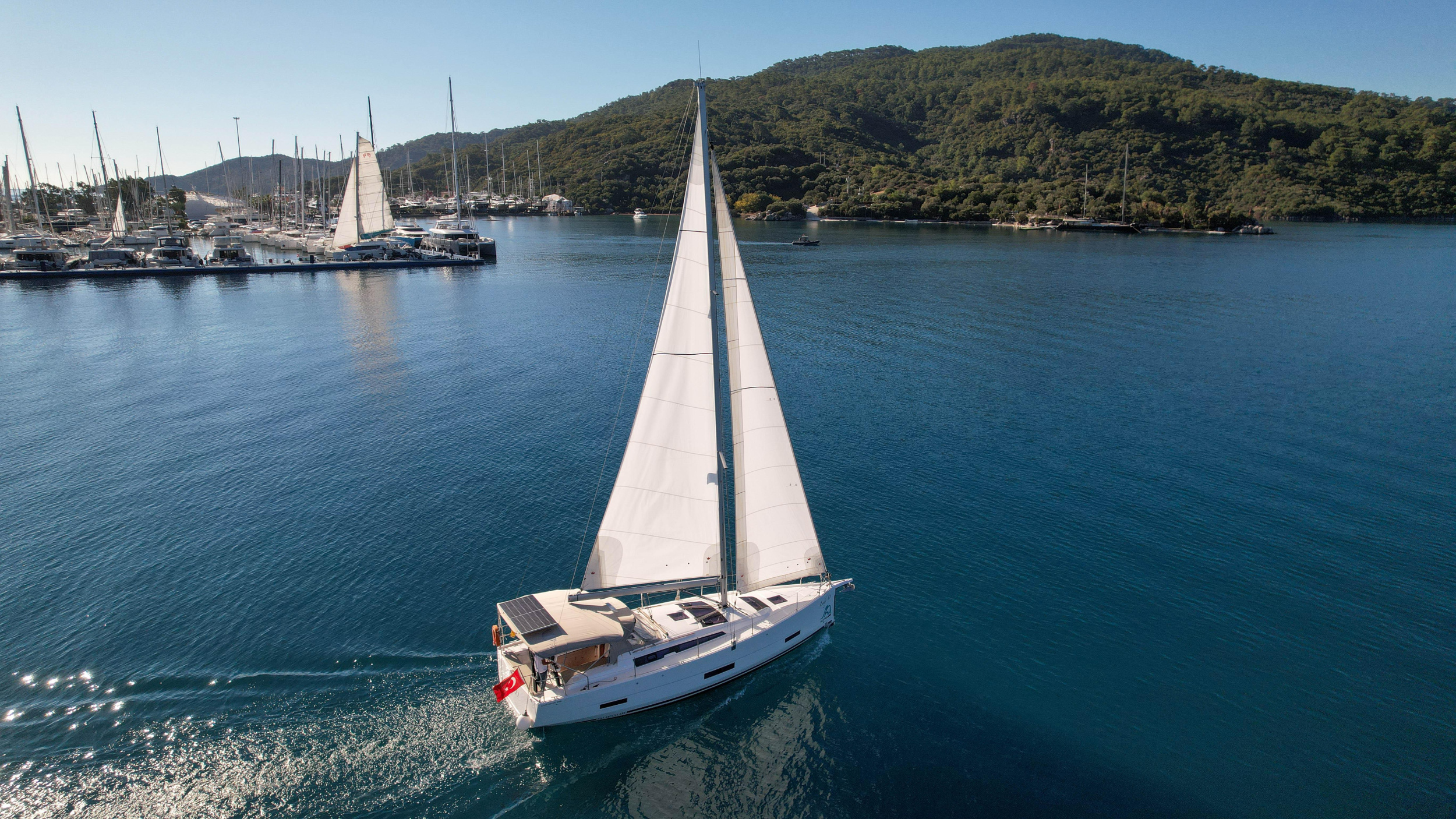 Photo #22 - Dufour 390 (Lady D) in Marmaris - 19168
