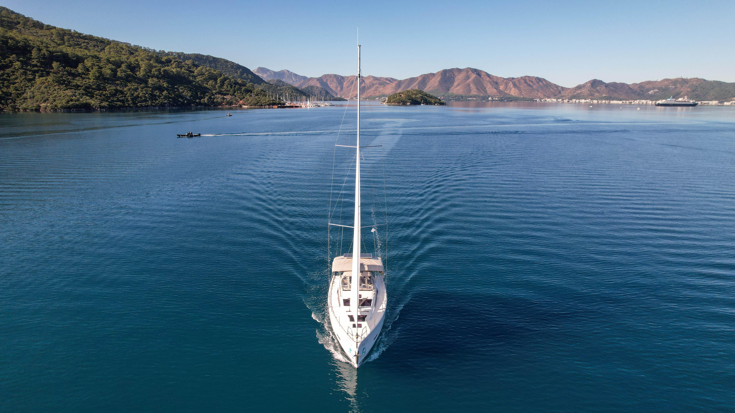 Photo #10 - Dufour 390 (Lady D) in Marmaris - 19168