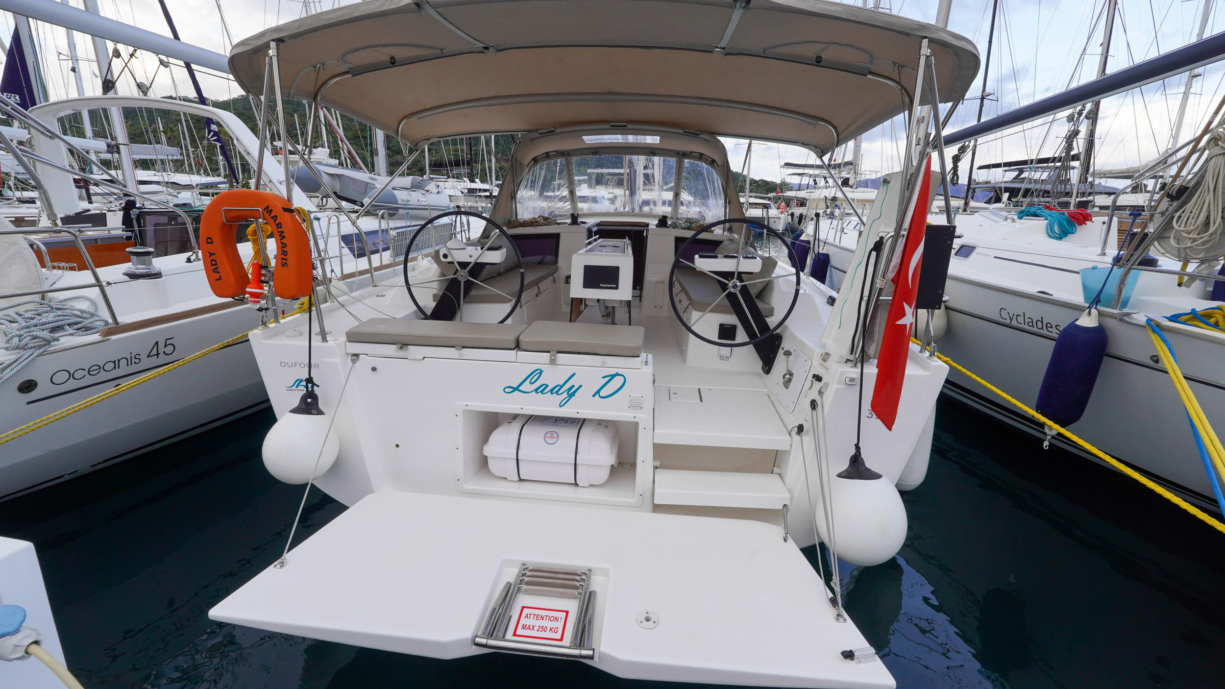 Photo #6 - Dufour 390 (Lady D) in Marmaris - 19168