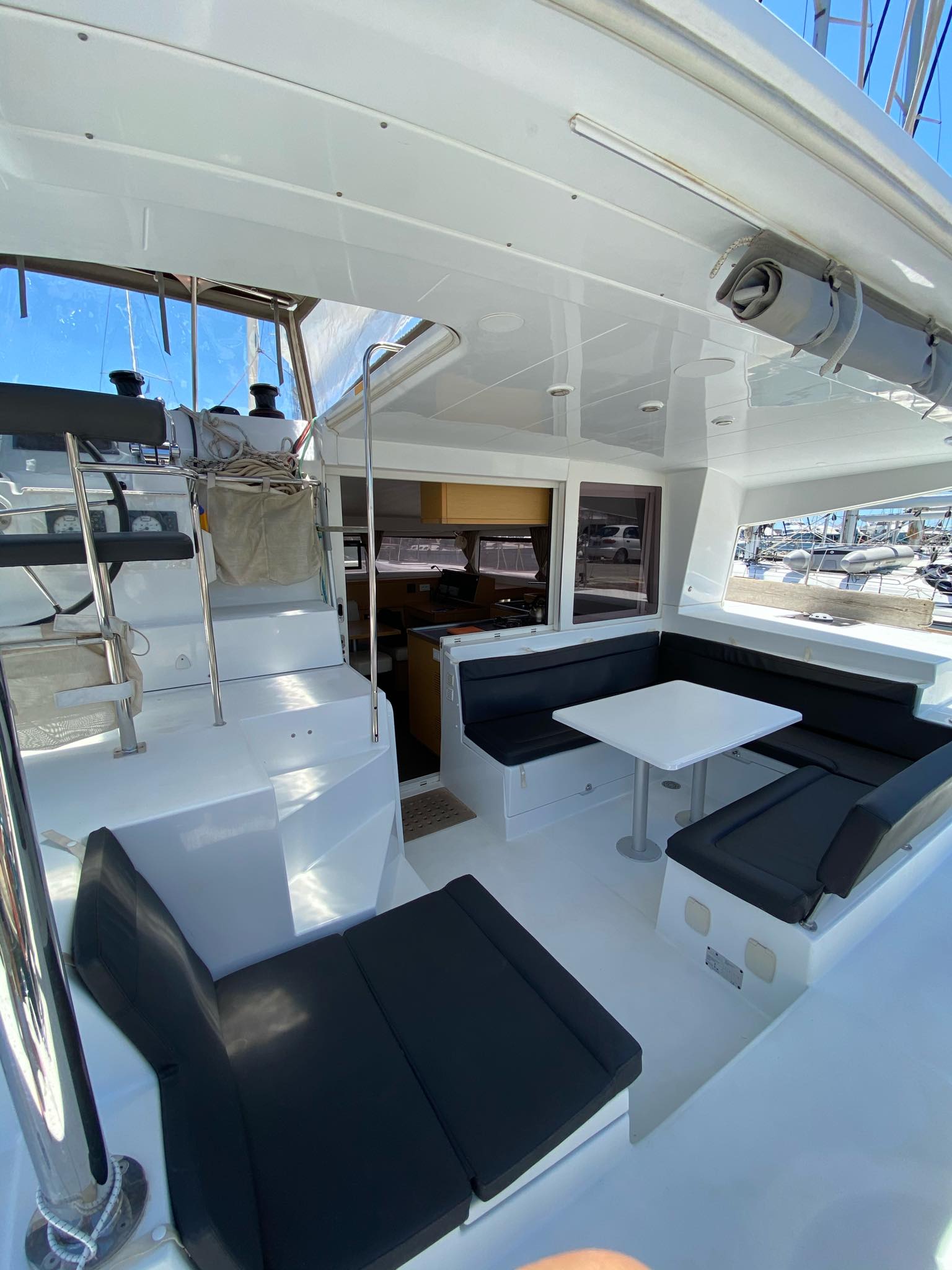 Photo #8 - Lagoon 400 S2 (CHRISTINA) en Athènes - 20157