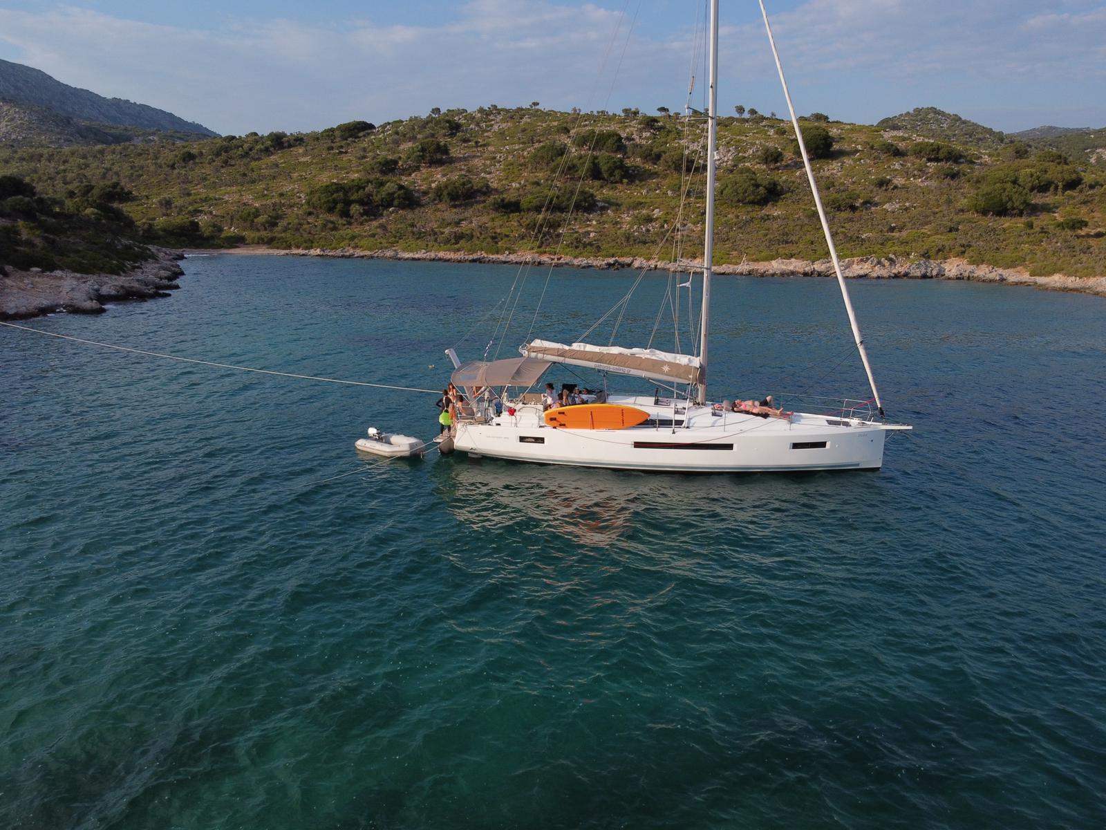 Photo #8 - Sun Odyssey 490 (Helia (, Gen. 10kVA, Electric Winch NEW 2022)) in Volos - 12140