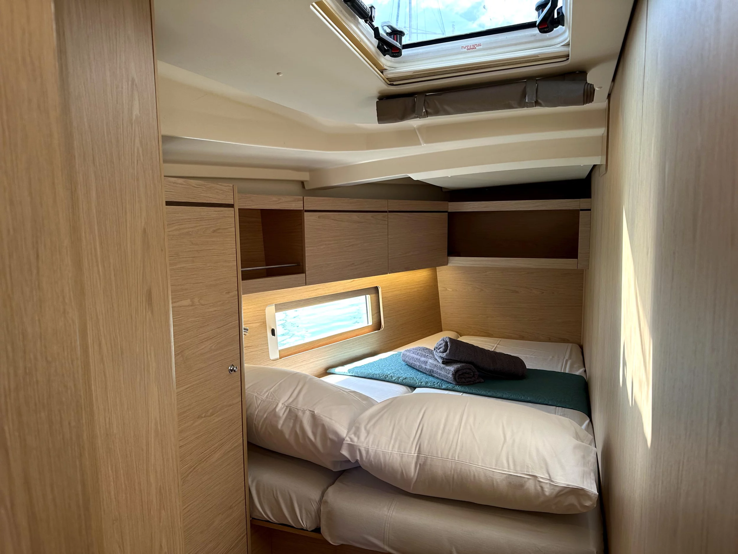 Oceanis 46.1 (Sail Away (Refit 2025 - - Electric Heads))  - 8