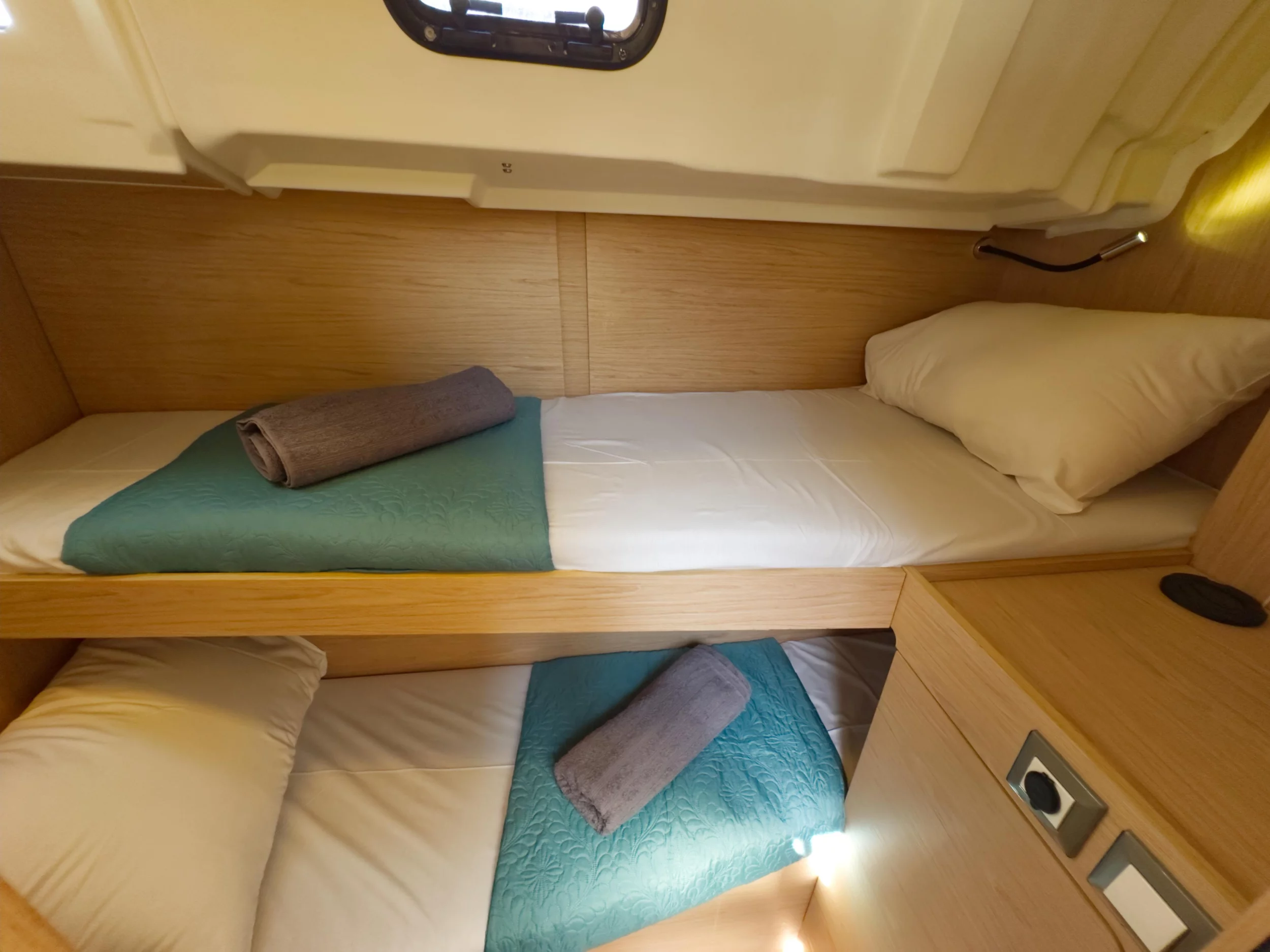 Oceanis 46.1 (Sail Away (Refit 2025 - - Electric Heads))  - 17