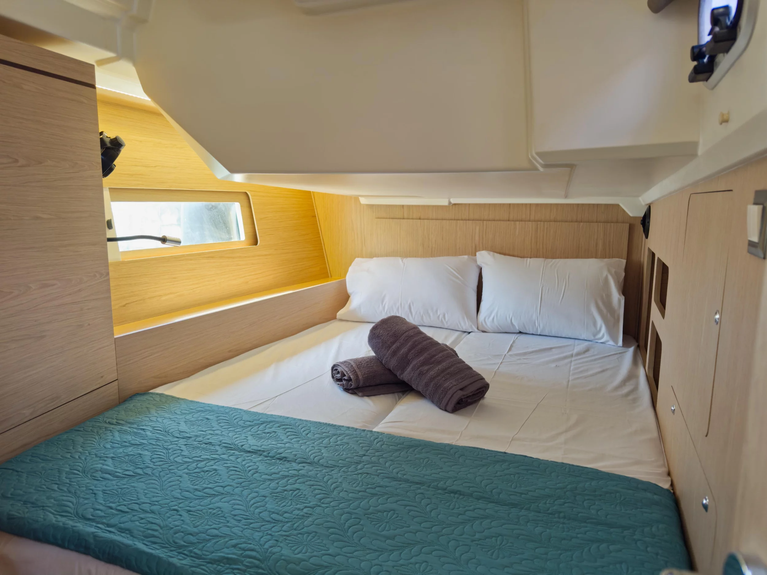 Oceanis 46.1 (Sail Away (Refit 2025 - - Electric Heads))  - 25