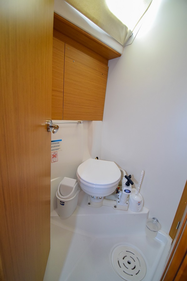 Photo #14 - Sun Odyssey 44 i (Loki) in Marmaris - 18784