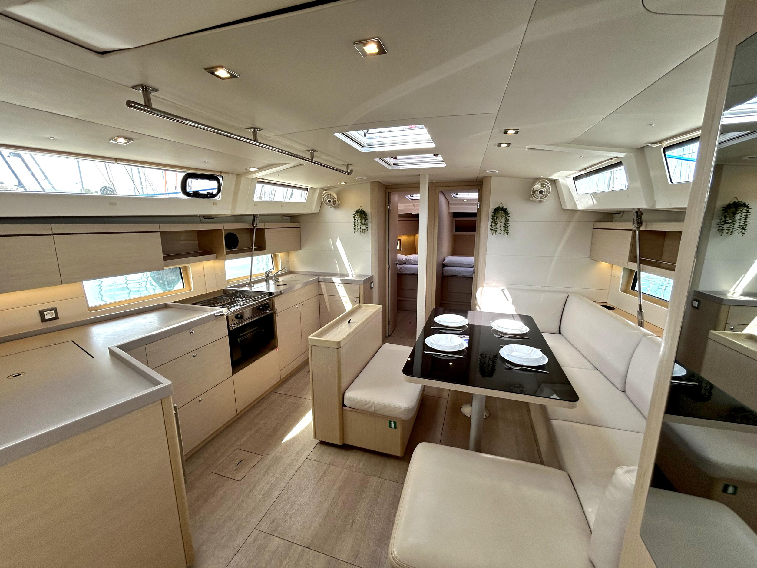 Photo #9 - Oceanis 46.1 (Capriccio (Refit 2025 - - - Electric Heads)) en Corfou - 22706