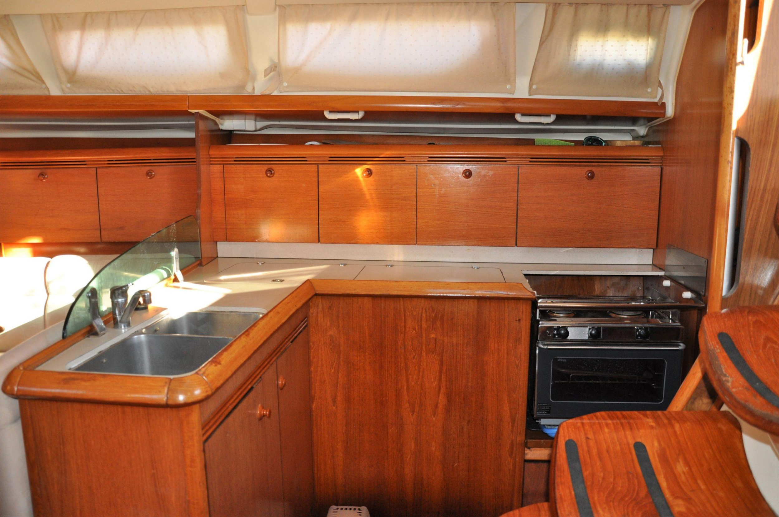 Photo #3 - Sun Odyssey 43 (Mantiz) in Izola - 21412